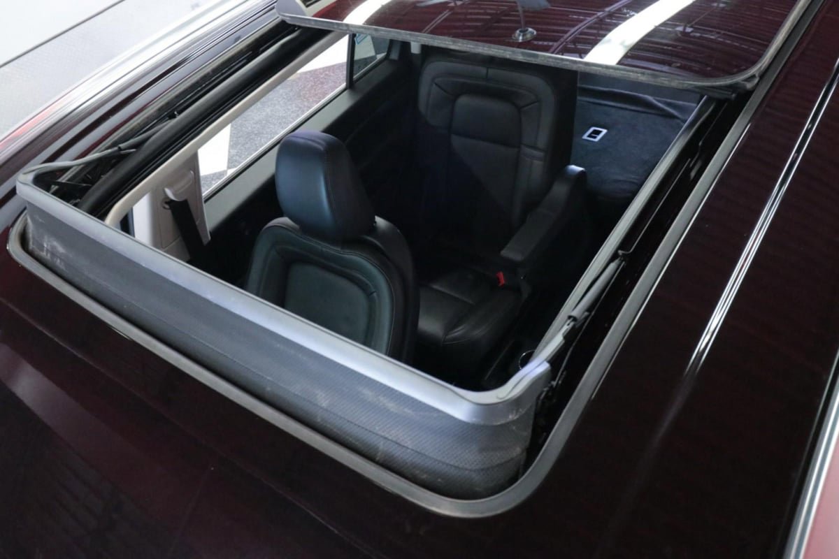Used 2022 Lincoln Aviator Reserve w/ Equipment Group 201A image 17