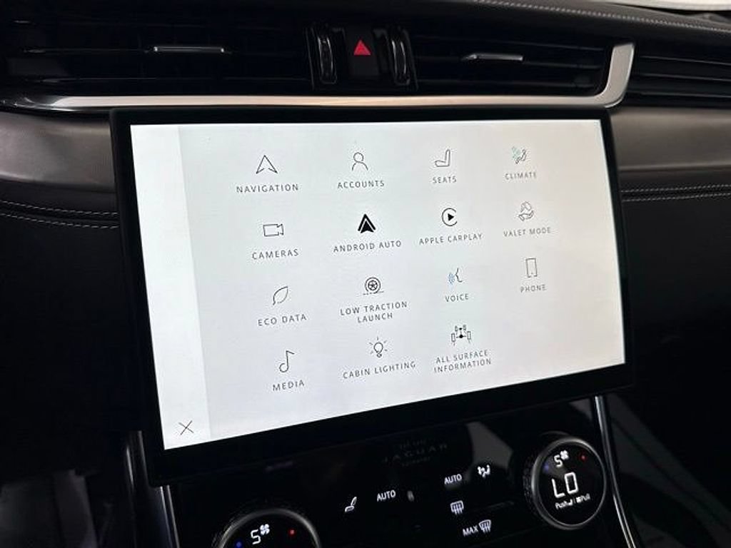 New 2024 Jaguar XF R-Dynamic SE AWD/4WD image 32
