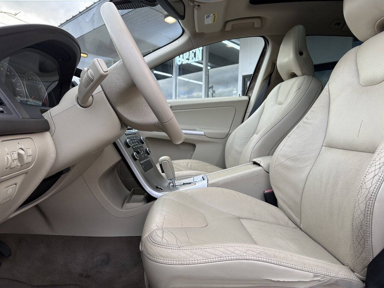 Used 2010 Volvo XC60 3.2 AWD/4WD image 27