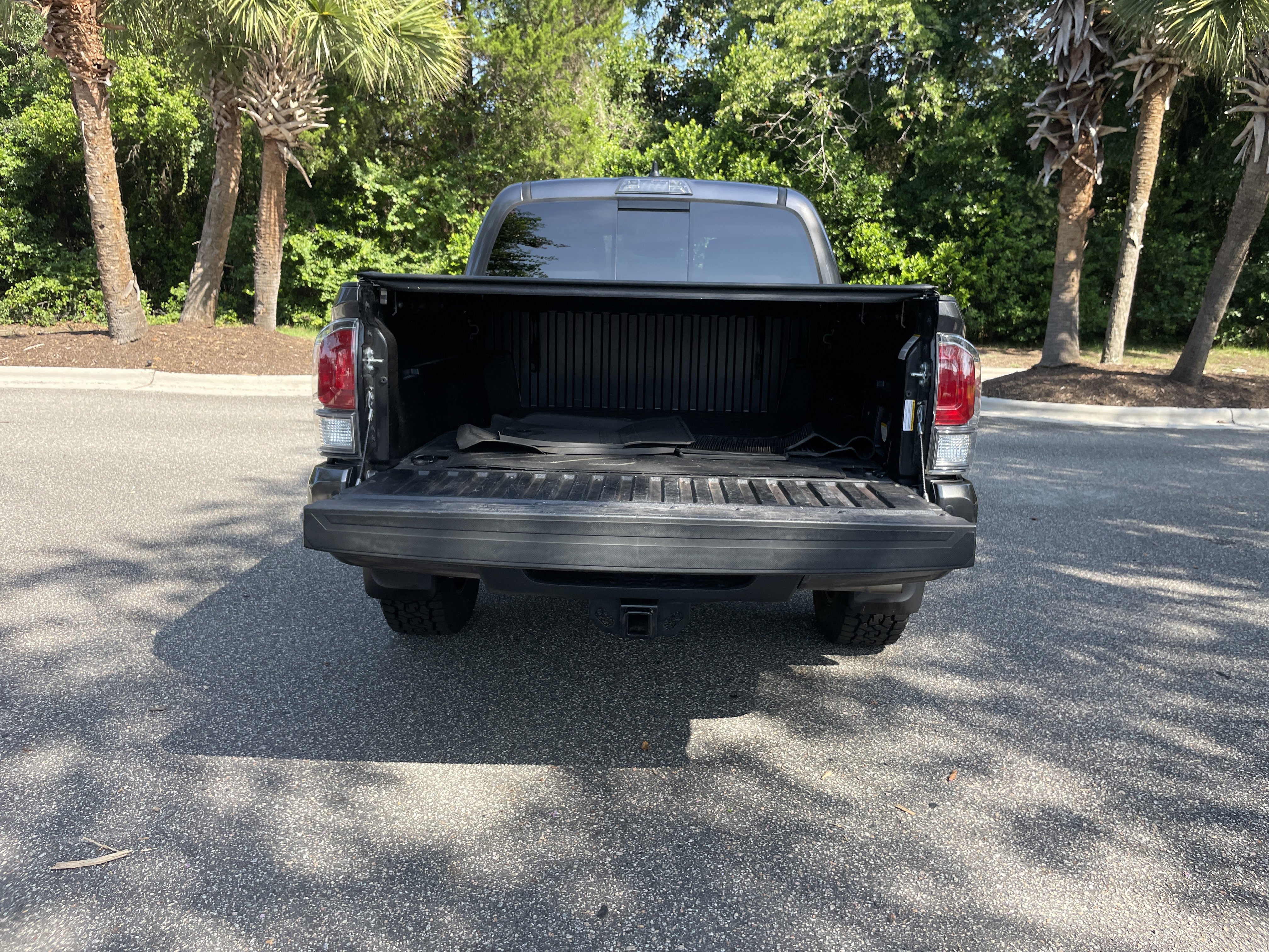 Used 2022 Toyota Tacoma TRD Sport w/ Technology Package AWD/4WD image 30