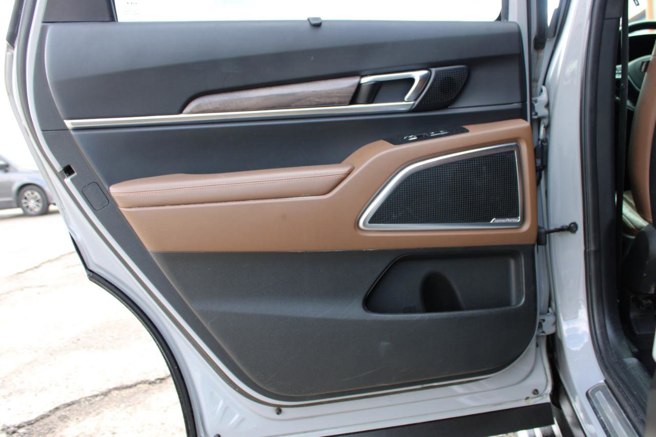 Used 2022 Kia Telluride SX w/ SX Prestige Package image 41