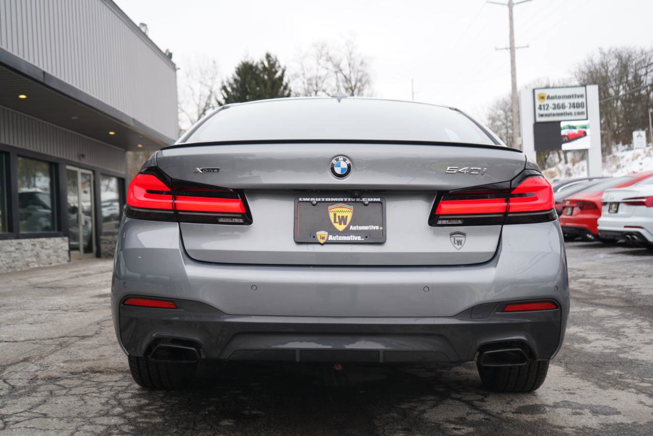 Used 2023 BMW 540i xDrive w/ M Sport Package image 8