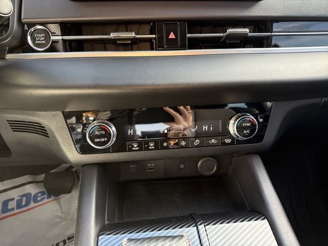 Used 2024 Mitsubishi Outlander SE Black Edition image 24