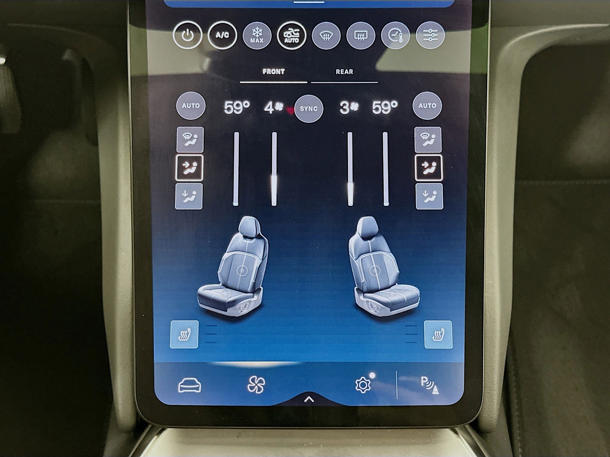 Used 2024 Lucid Air Touring AWD/4WD image 23