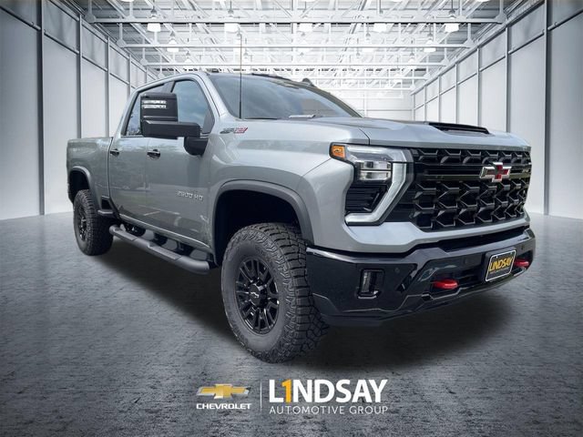 New 2026 Chevrolet Silverado 2500 ZR2 AWD/4WD image 2