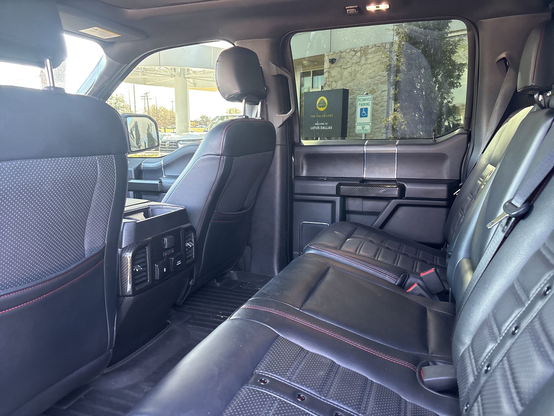 Used 2018 Ford F150 Lariat w/ Equipment Group 502A Luxury image 7