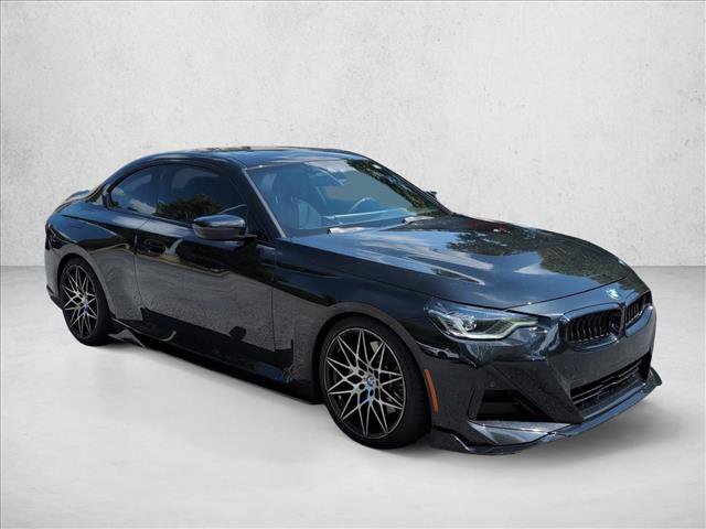 Used 2025 BMW 230i Coupe w/ M Sport Package RWD image 3