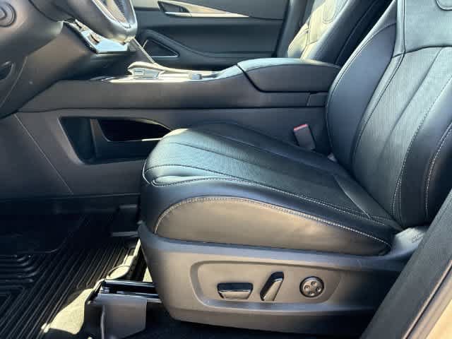 Used 2025 INFINITI QX60 Luxe w/ Cargo Package FWD image 18