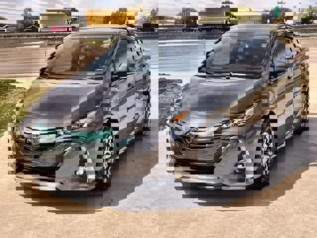 Used 2020 Toyota Prius Prime Limited image 2