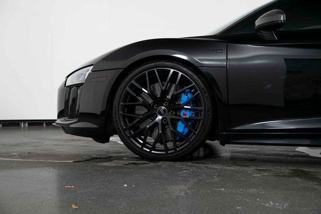 Used 2017 Audi R8 V10 plus image 11