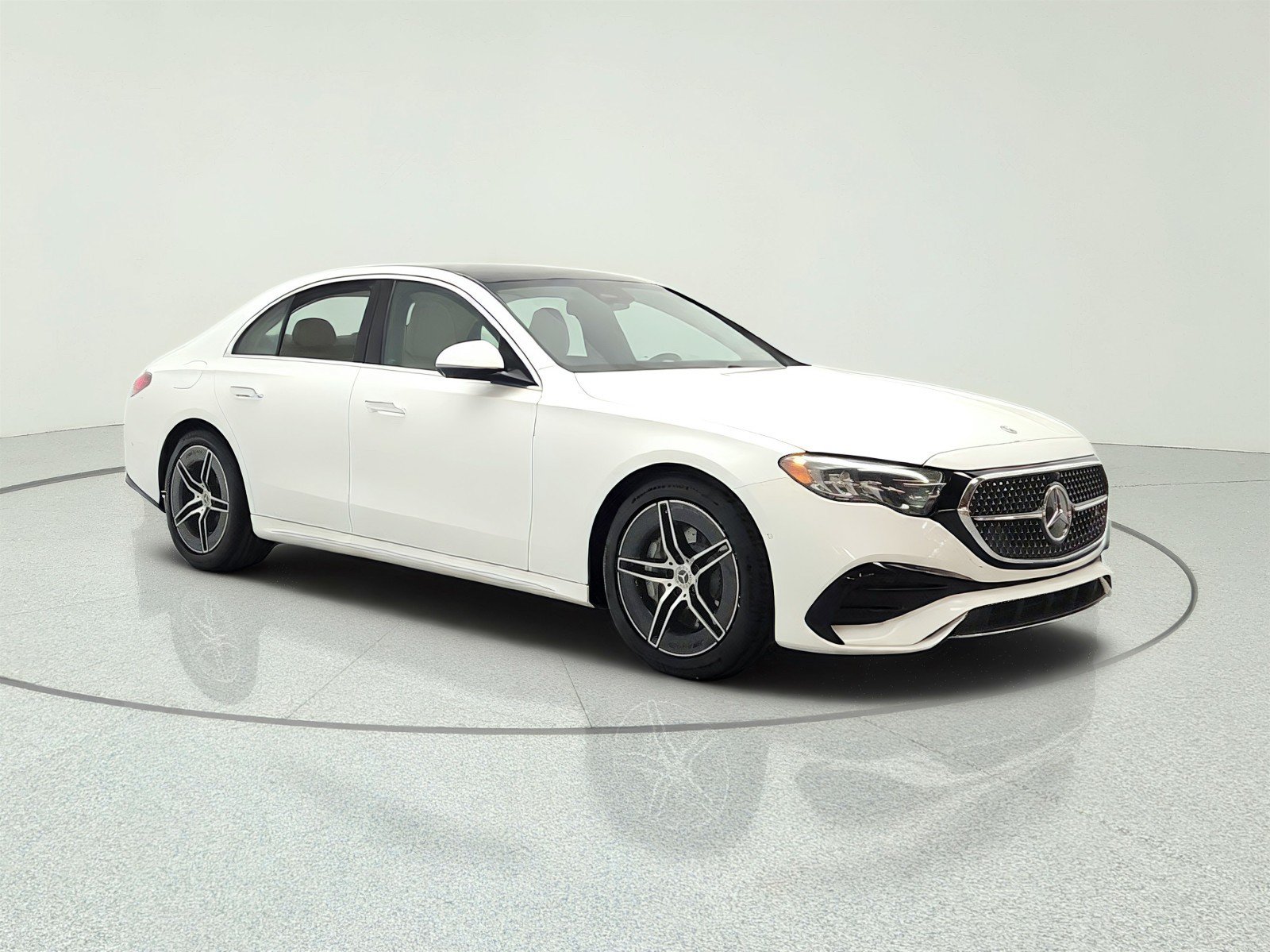 Certified 2024 Mercedes-Benz E 450 4MATIC Sedan image 3