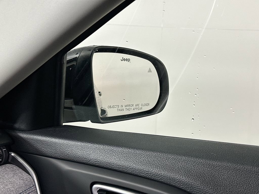 Certified 2022 Jeep Compass Latitude w/ Convenience Group image 28