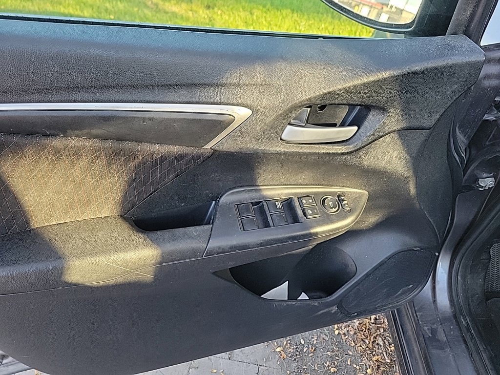 Used 2018 Honda Fit Sport image 8