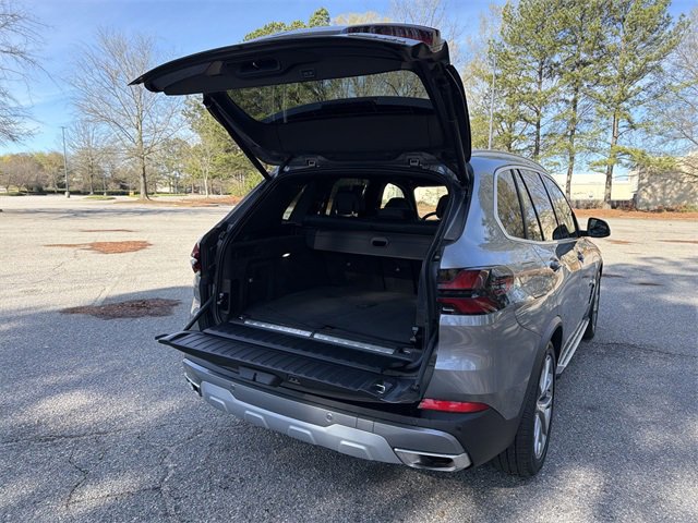 Used 2025 BMW X5 xDrive50e image 26