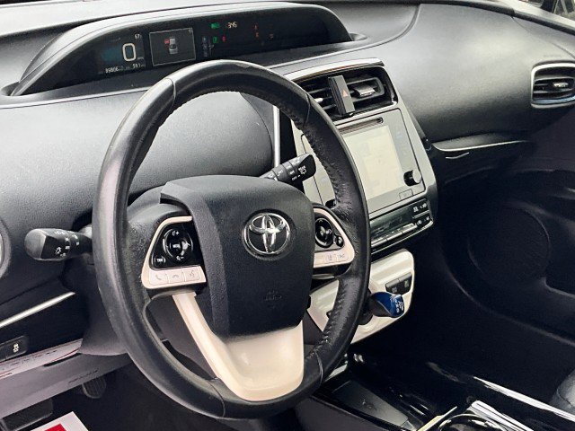 Used 2017 Toyota Prius Three Touring w/ Carpet Mat Package FWD image 2