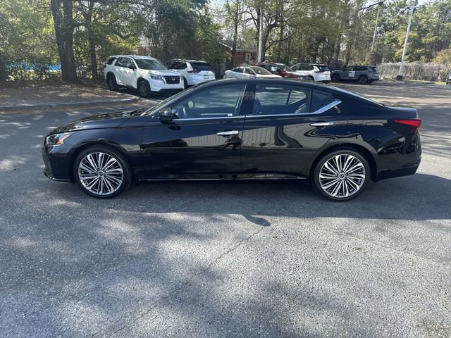 Used 2025 Nissan Altima 2.5 SL FWD image 8