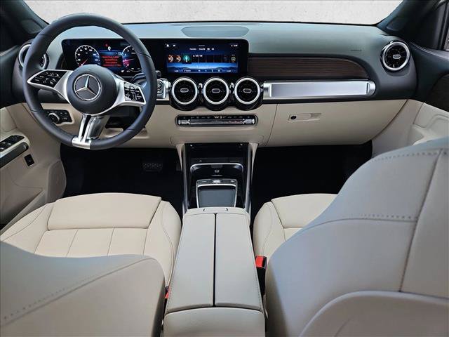 New 2026 Mercedes-Benz GLB 250 image 14