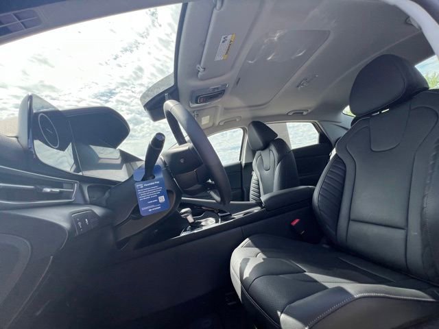 New 2026 Hyundai Elantra Limited FWD image 17