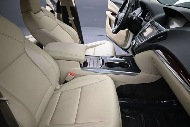 Used 2016 Acura MDX w/ Technology Package AWD/4WD image 19