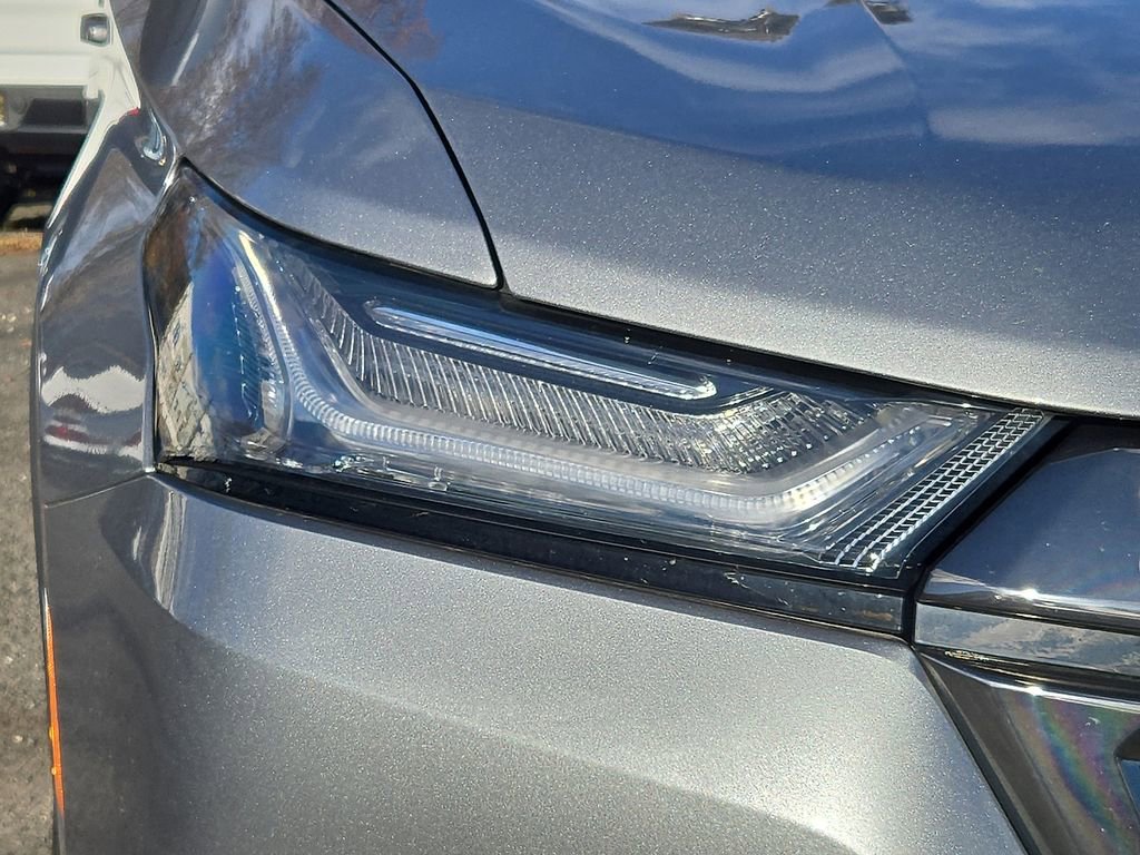 Used 2023 Chevrolet Traverse RS w/ LPO, Floor Liner Package image 15