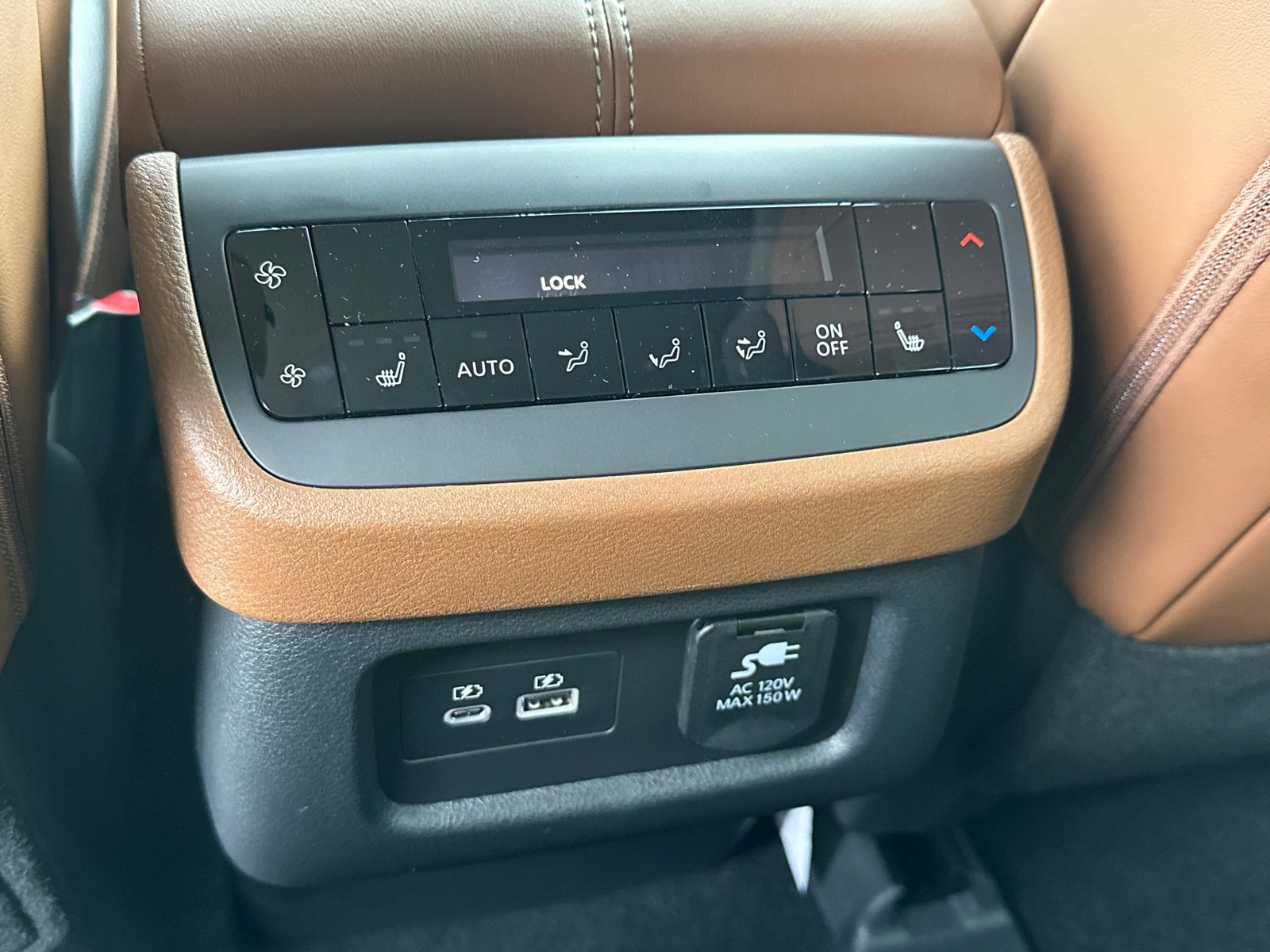 New 2025 Nissan Pathfinder Platinum w/ Lighting Package (N92) image 24