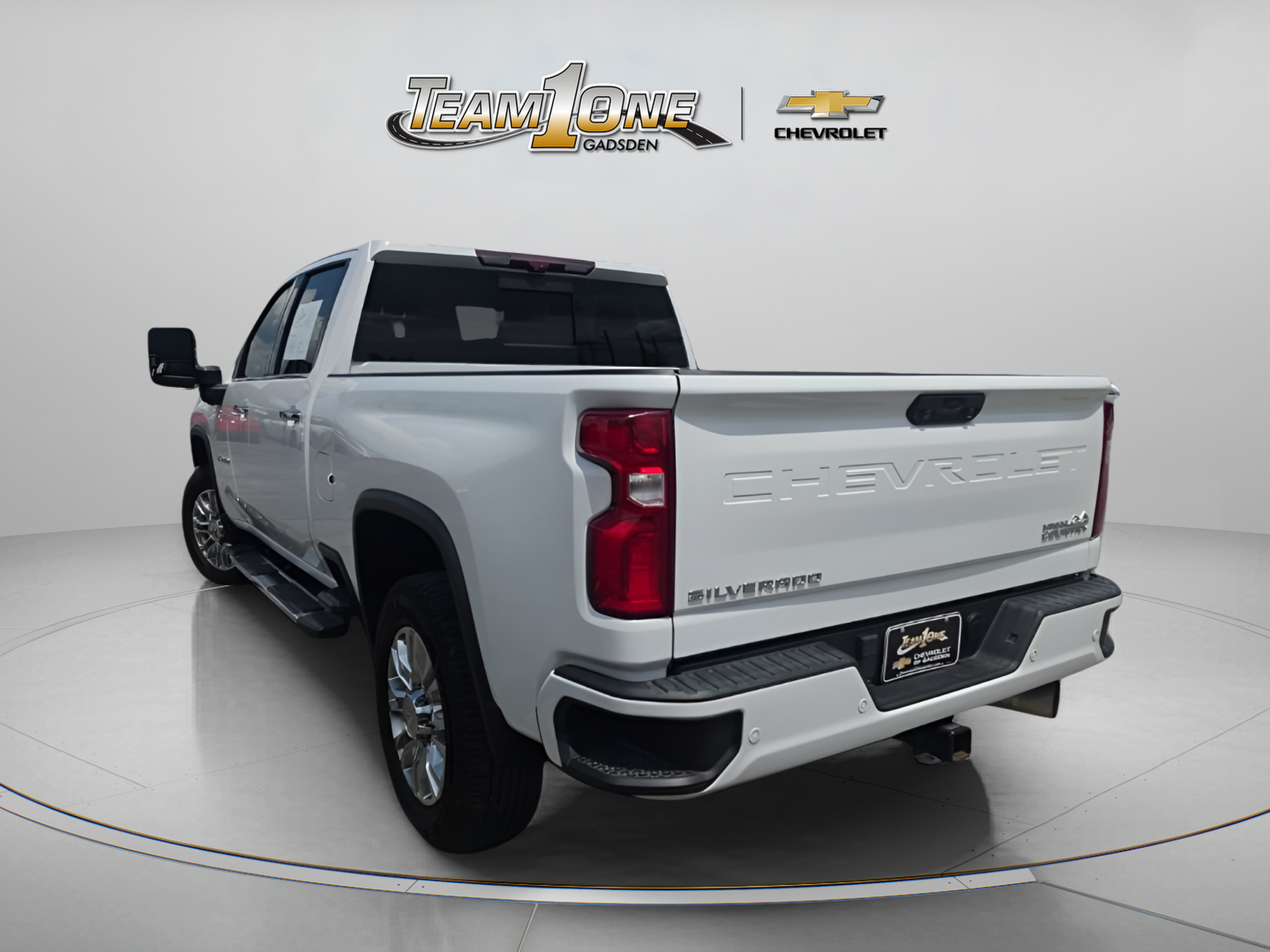 Used 2023 Chevrolet Silverado 2500 High Country w/ Z71 Off-Road Package AWD/4WD image 6