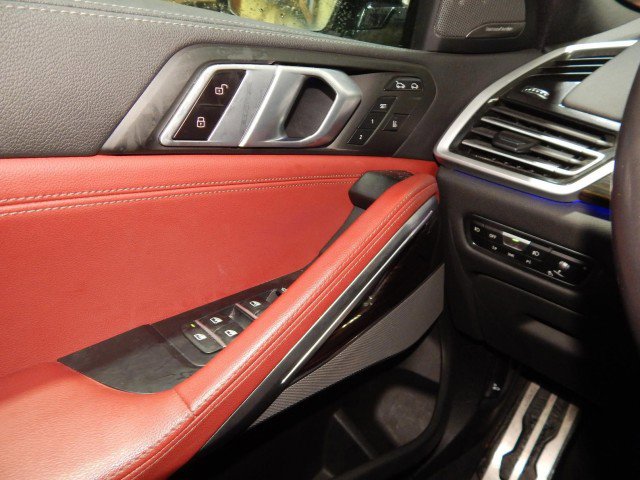 Used 2021 BMW X6 xDrive40i image 24