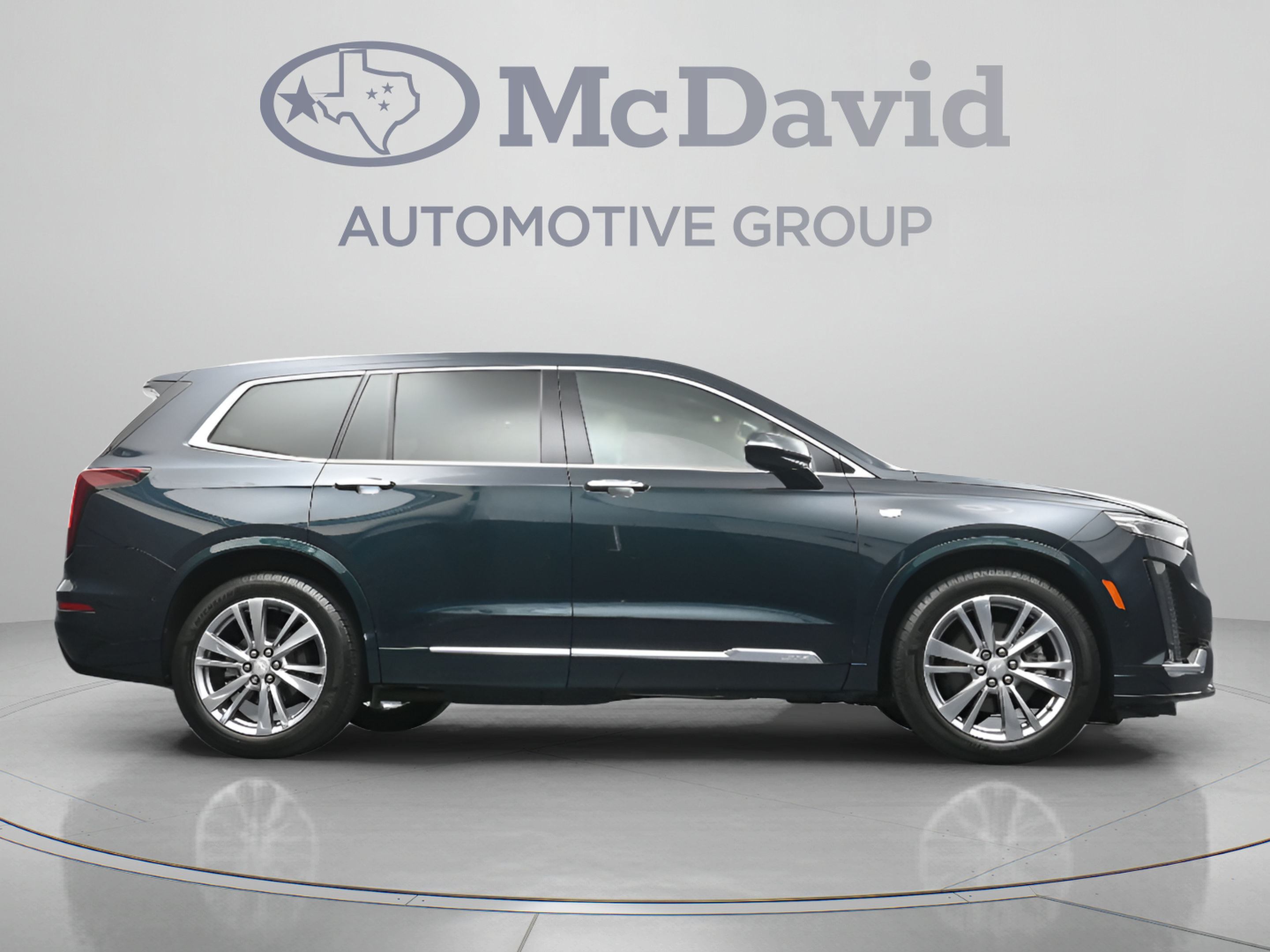 Used 2024 Cadillac XT6 Premium Luxury w/ Platinum Package FWD image 33