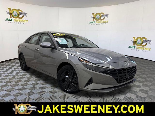 Used 2023 Hyundai Elantra SEL w/ Cargo Package FWD image 1