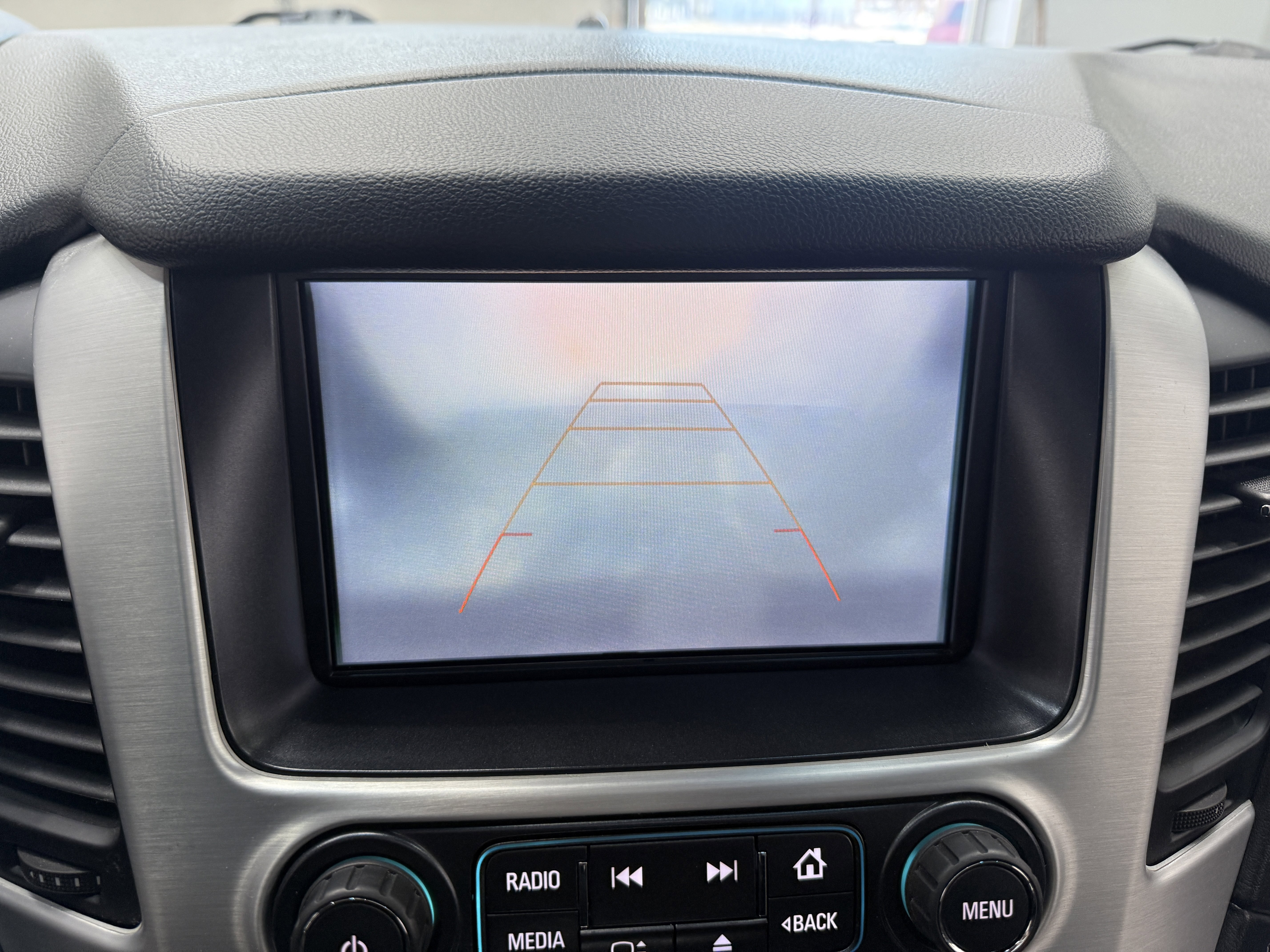 Used 2018 GMC Yukon SLT image 18