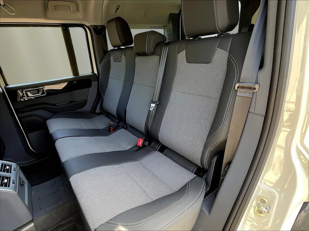Used 2024 INEOS Grenadier Station Wagon AWD/4WD image 23