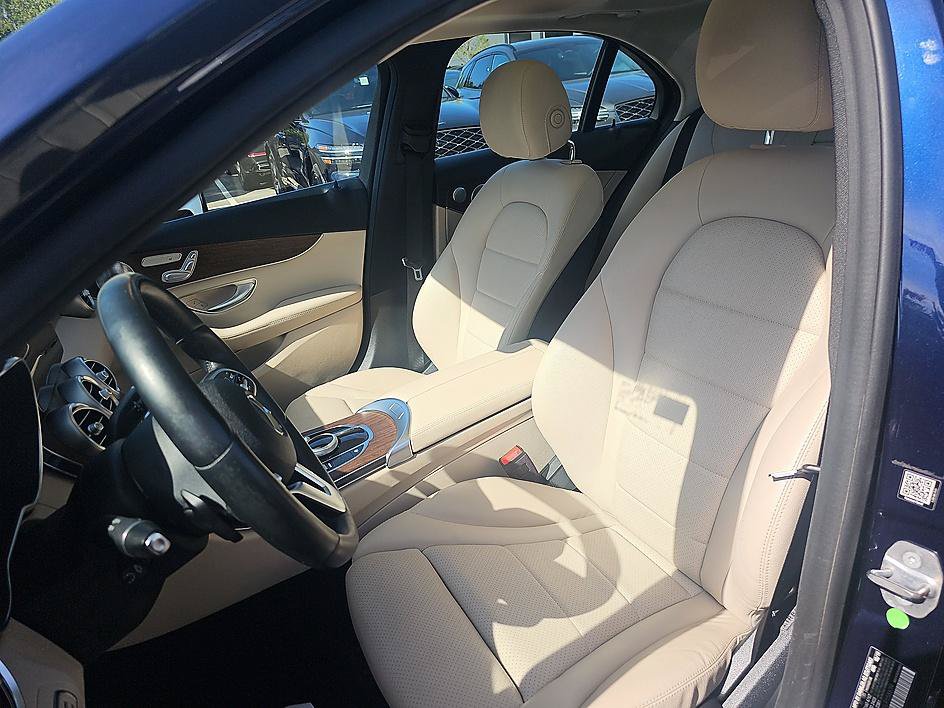 Used 2020 Mercedes-Benz C 300 4MATIC Sedan image 17
