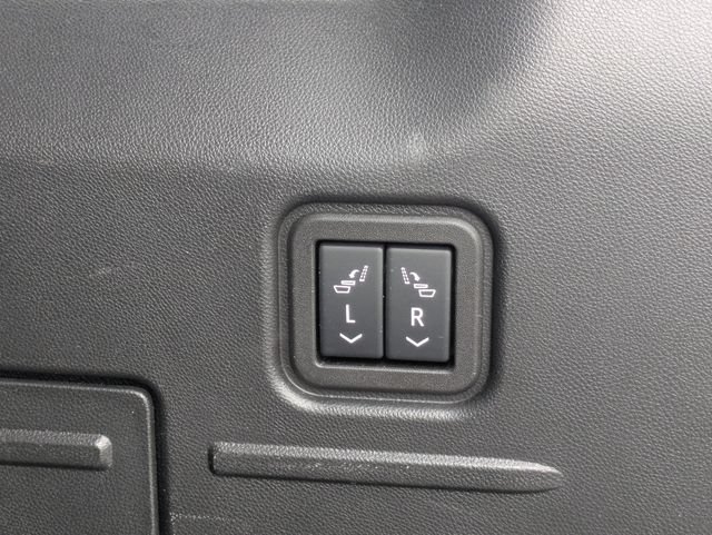 Used 2025 GMC Hummer EV 3X AWD/4WD image 35