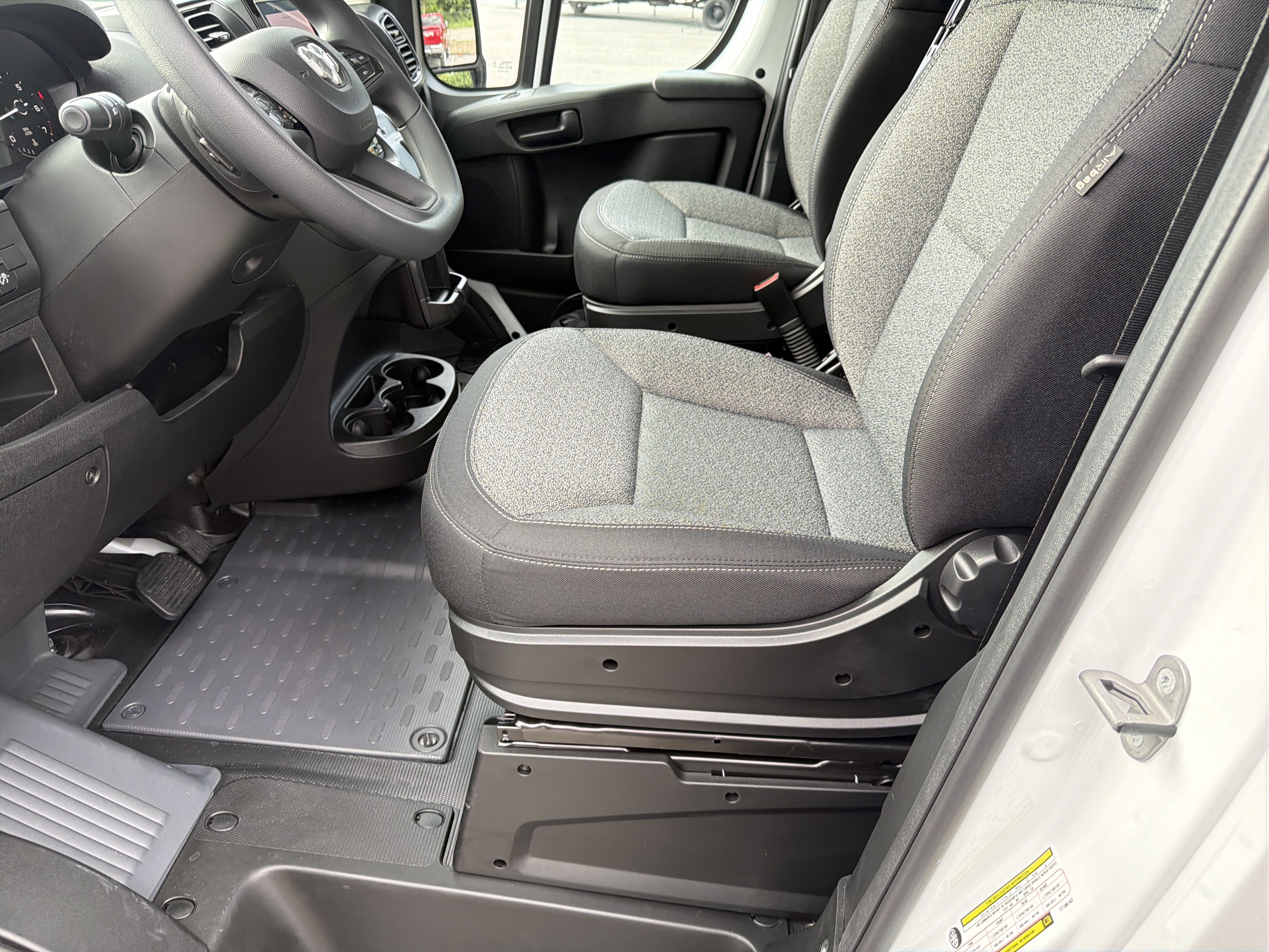 New 2026 RAM ProMaster 1500 w/ Safety Group FWD image 11