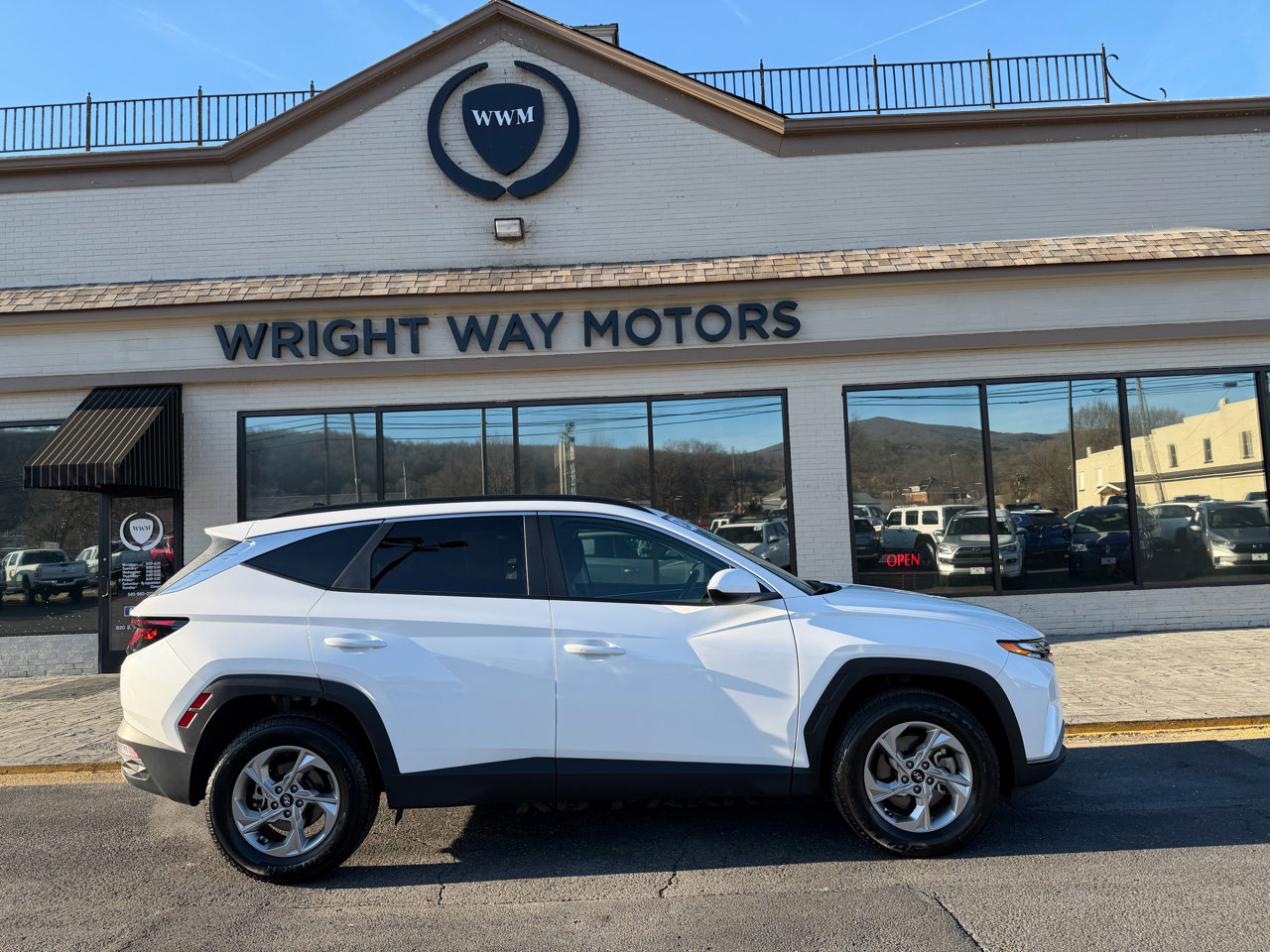 Used 2024 Hyundai Tucson SEL image 2