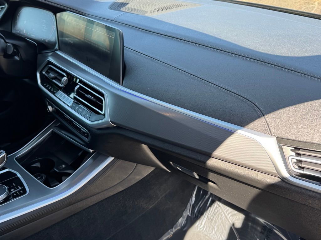 Used 2022 BMW X5 xDrive40i w/ Premium Package image 28