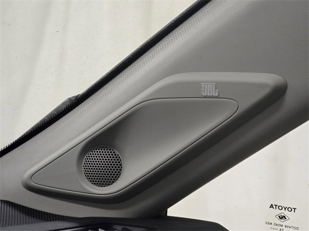 New 2025 Toyota RAV4 Limited image 10