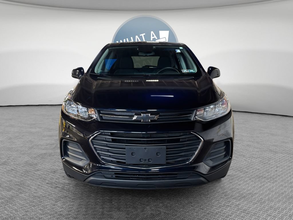 Used 2021 Chevrolet Trax LS w/ Tint and Cruise Package AWD/4WD image 9