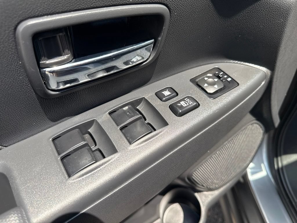 Used 2023 Mitsubishi Outlander Sport LE AWD/4WD image 13
