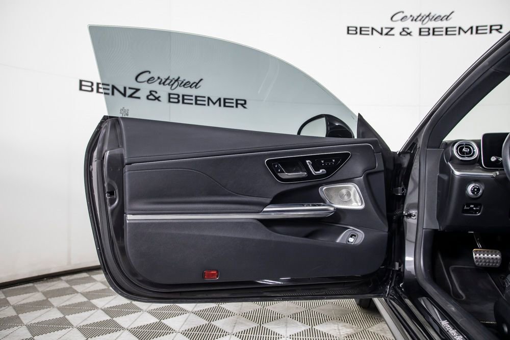 Used 2024 Mercedes-Benz CLE 300 4MATIC Coupe image 17
