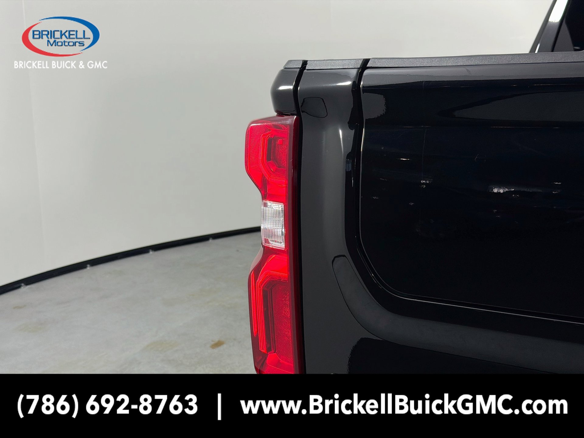 Used 2024 Chevrolet Silverado 1500 LT Trail Boss AWD/4WD image 11