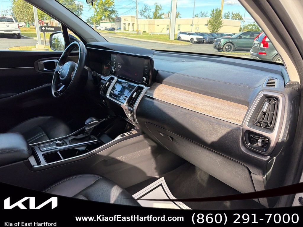 Certified 2023 Kia Sorento S w/ Panoramic Sunroof Package AWD/4WD image 12