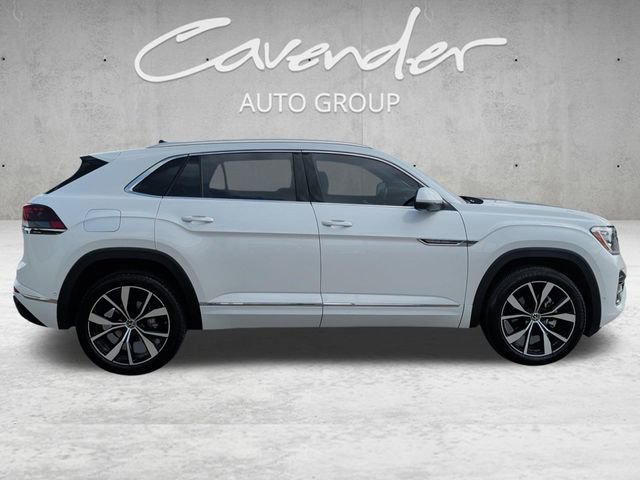 Used 2025 Volkswagen Atlas Cross Sport SEL Premium R-Line image 17