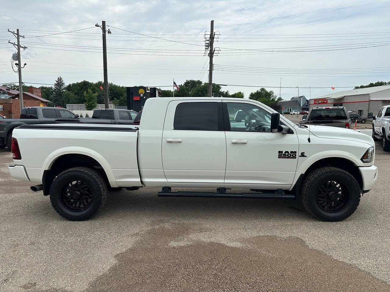 Used 2017 RAM 2500 Laramie w/ Sport Appearance Group AWD/4WD image 6