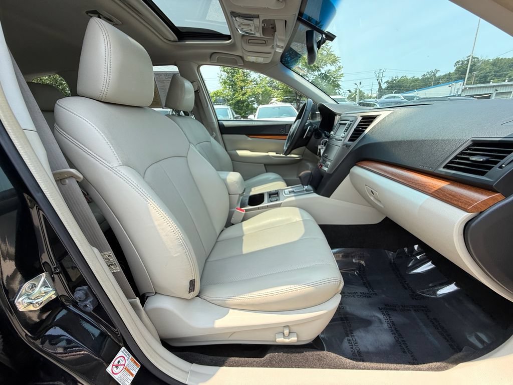 Used 2013 Subaru Outback 2.5i Limited w/ Moonroof Pkg AWD/4WD image 24