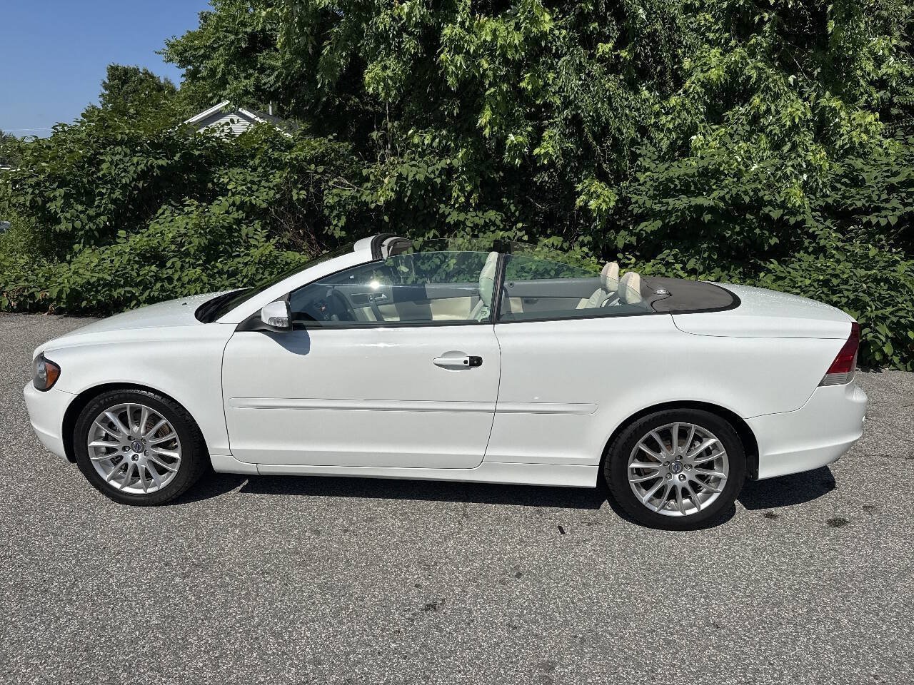 Used 2009 Volvo C70 T5 FWD image 20