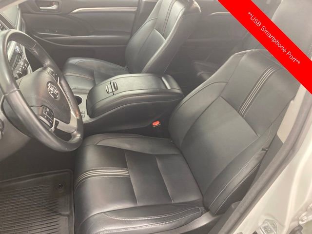 Used 2018 Toyota Highlander SE image 13