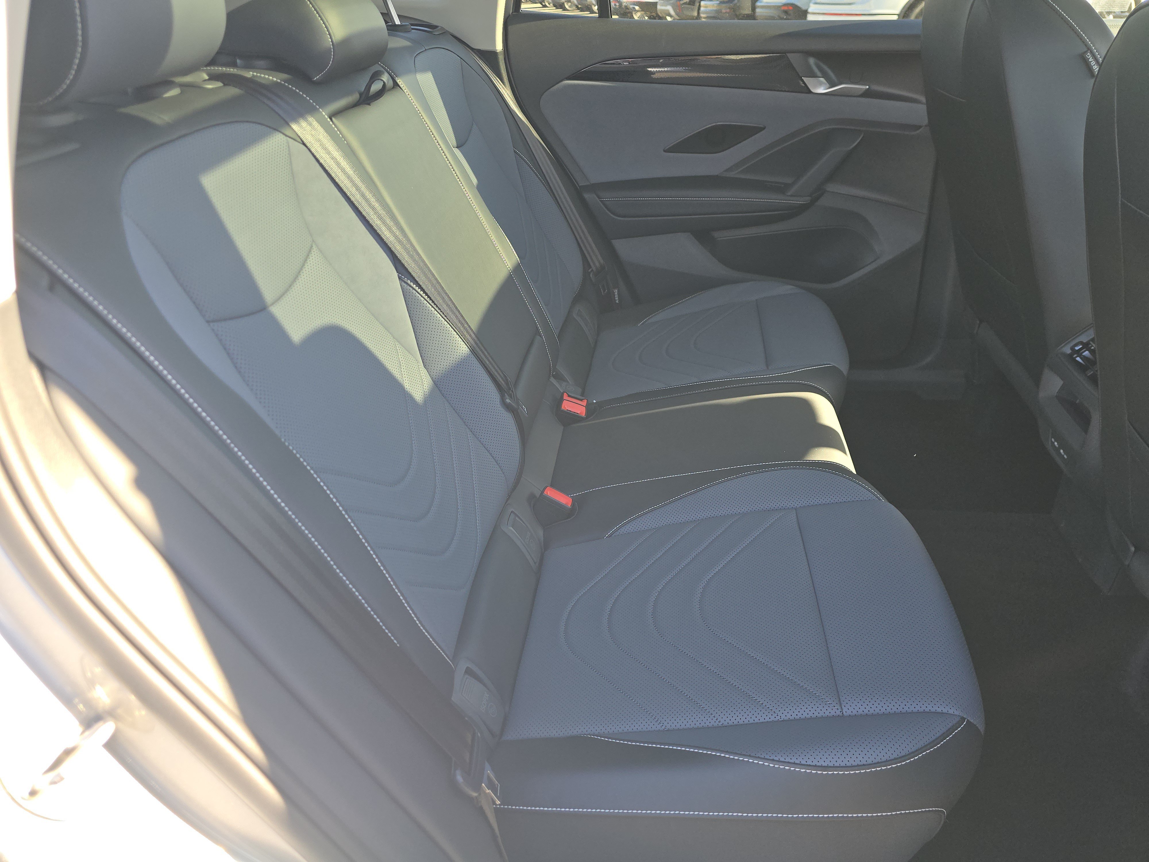 New 2026 Volkswagen Tiguan SE AWD/4WD image 17