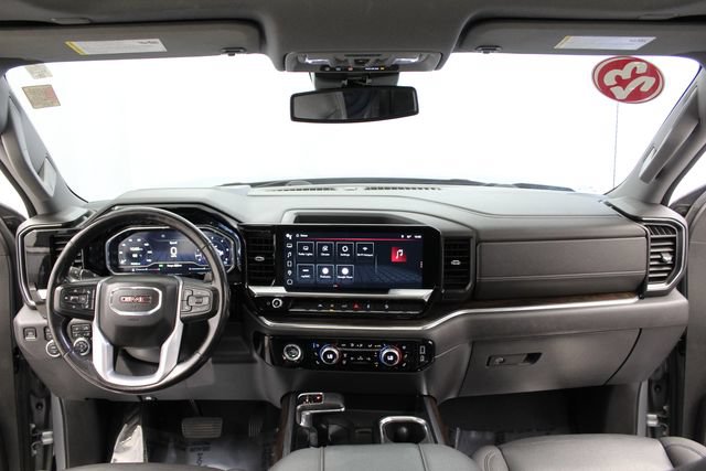 Used 2023 GMC Sierra 1500 SLT w/ SLT Premium Package AWD/4WD image 32