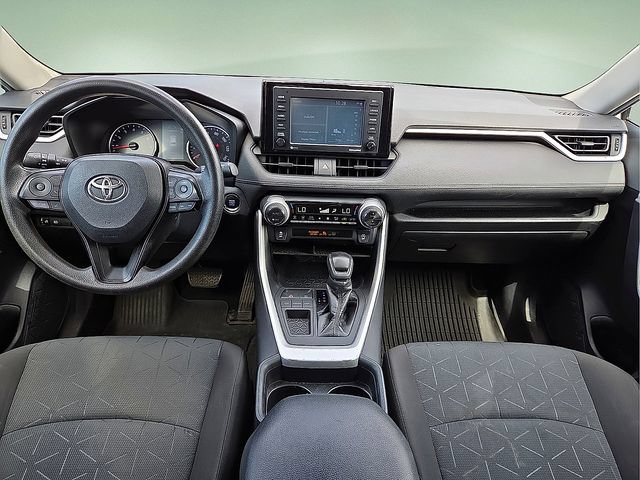 Used 2020 Toyota RAV4 XLE FWD image 12
